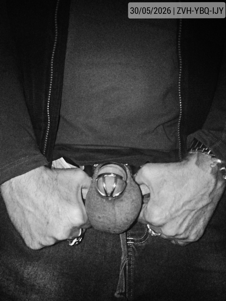30-05-2026 | Period 28 | Day 26/222 | Cage 1 | As I already told the Major, I took advantage of recovering from my cold to go out and have some soup to warm up, because, as we know, I'm always safe! 🛐👊🖤🔒🍜